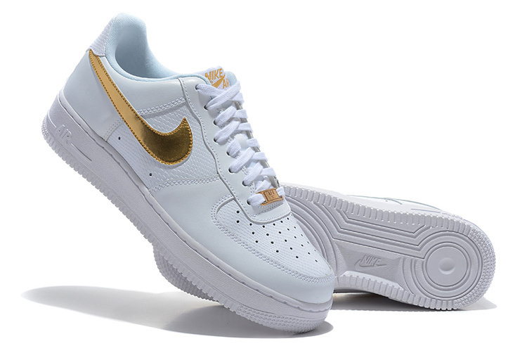 nike air force 1 homme noir et blanche pas cher