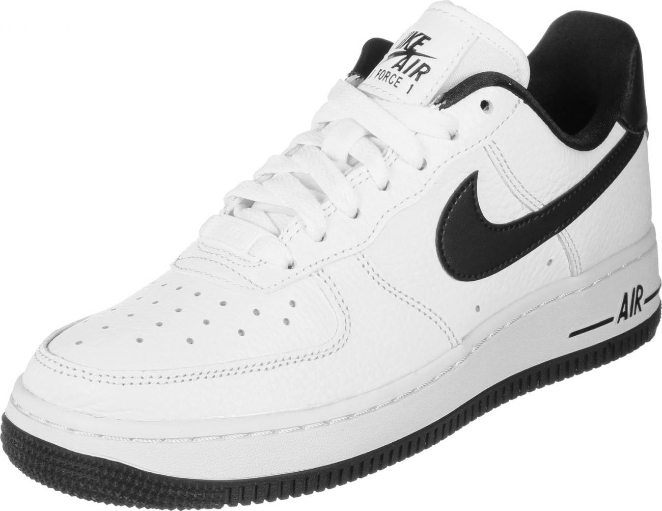 chaussure blanche femme nike