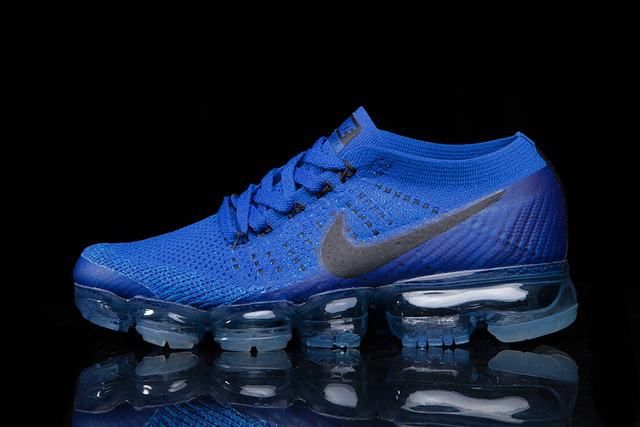 vapormax noir solde
